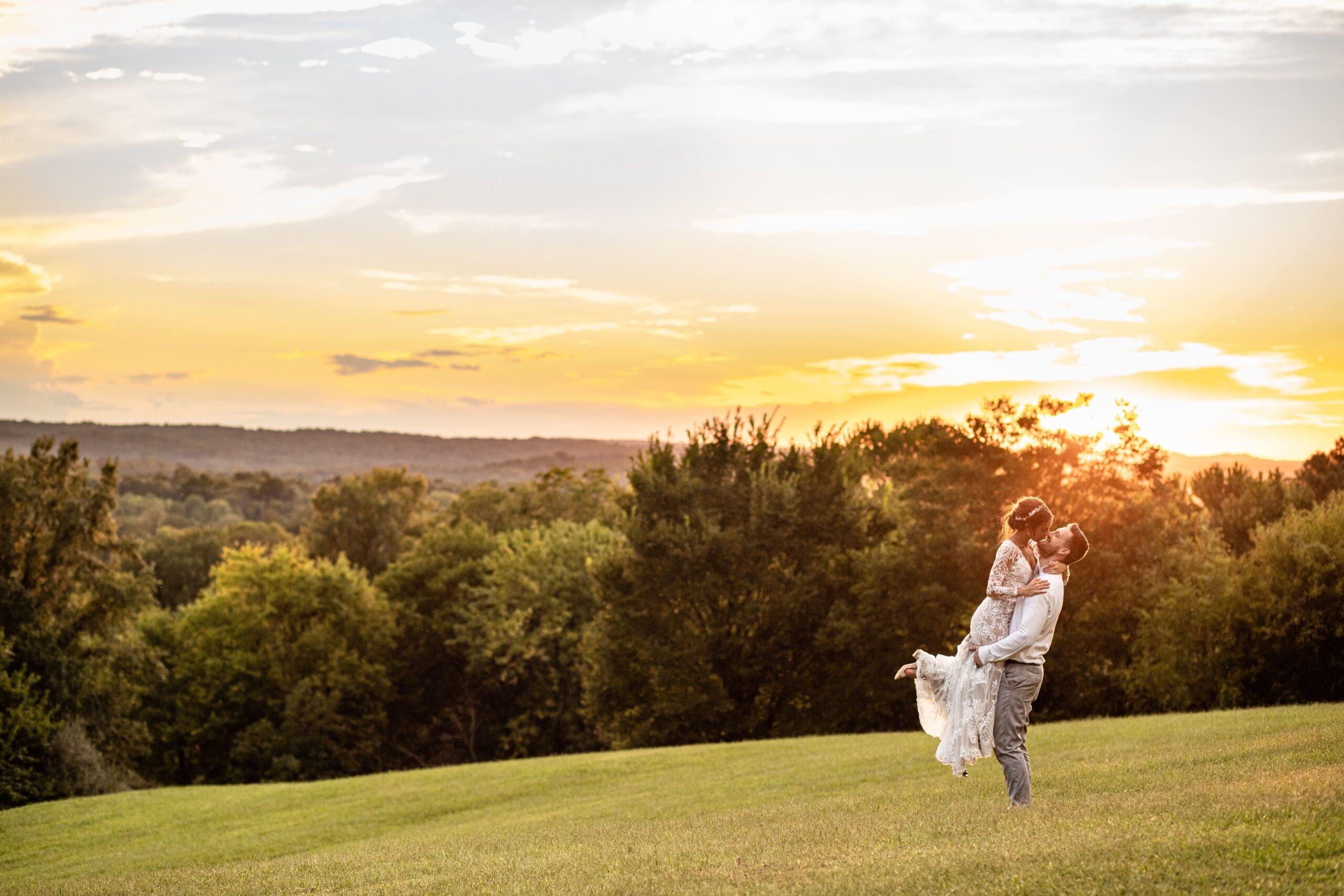 sunset wedding portrait, golden hour, wedding photography, southern illinois wedding photography