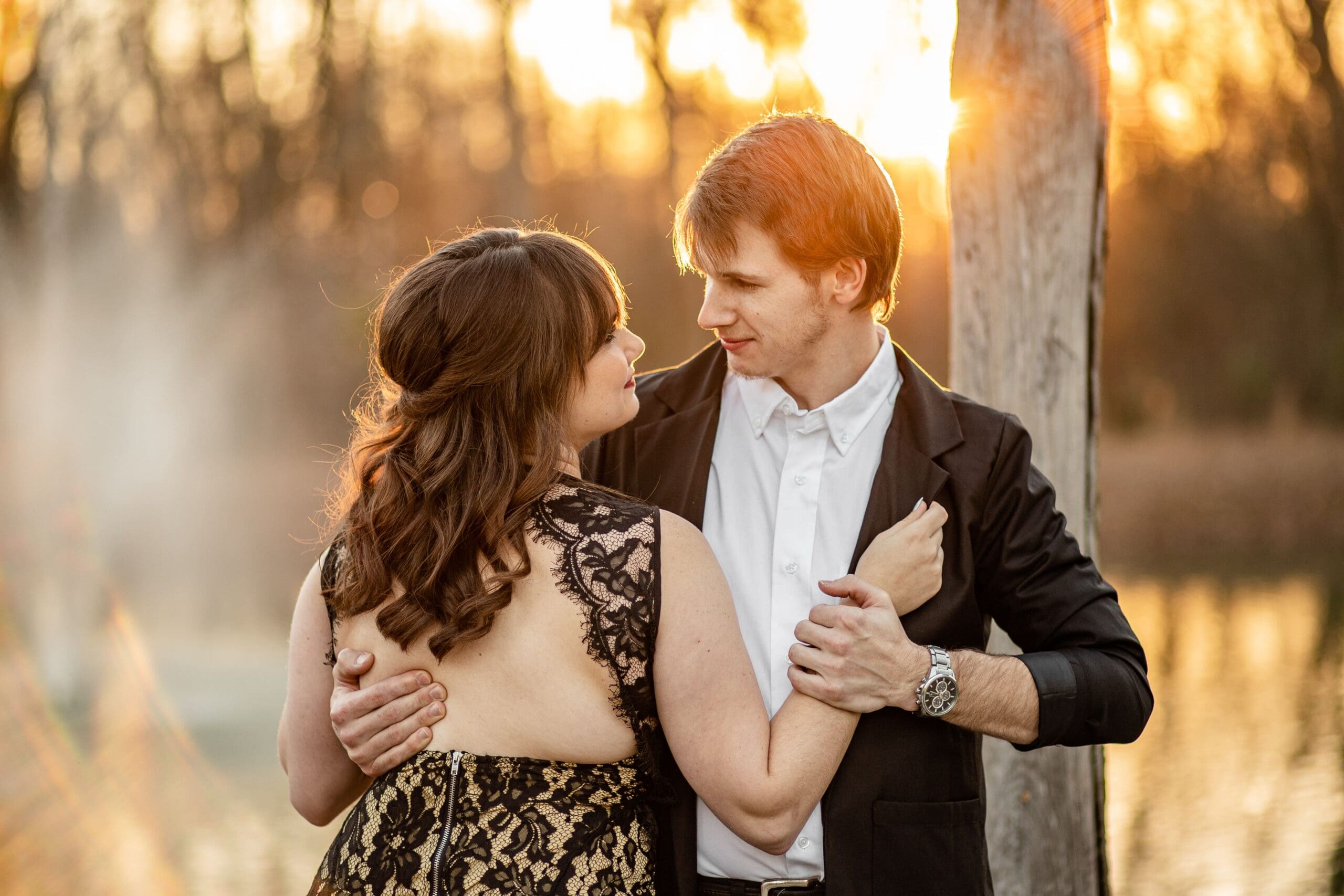 dragonfly wedding venue, winter engagement session, golden hour, elegant engagement session